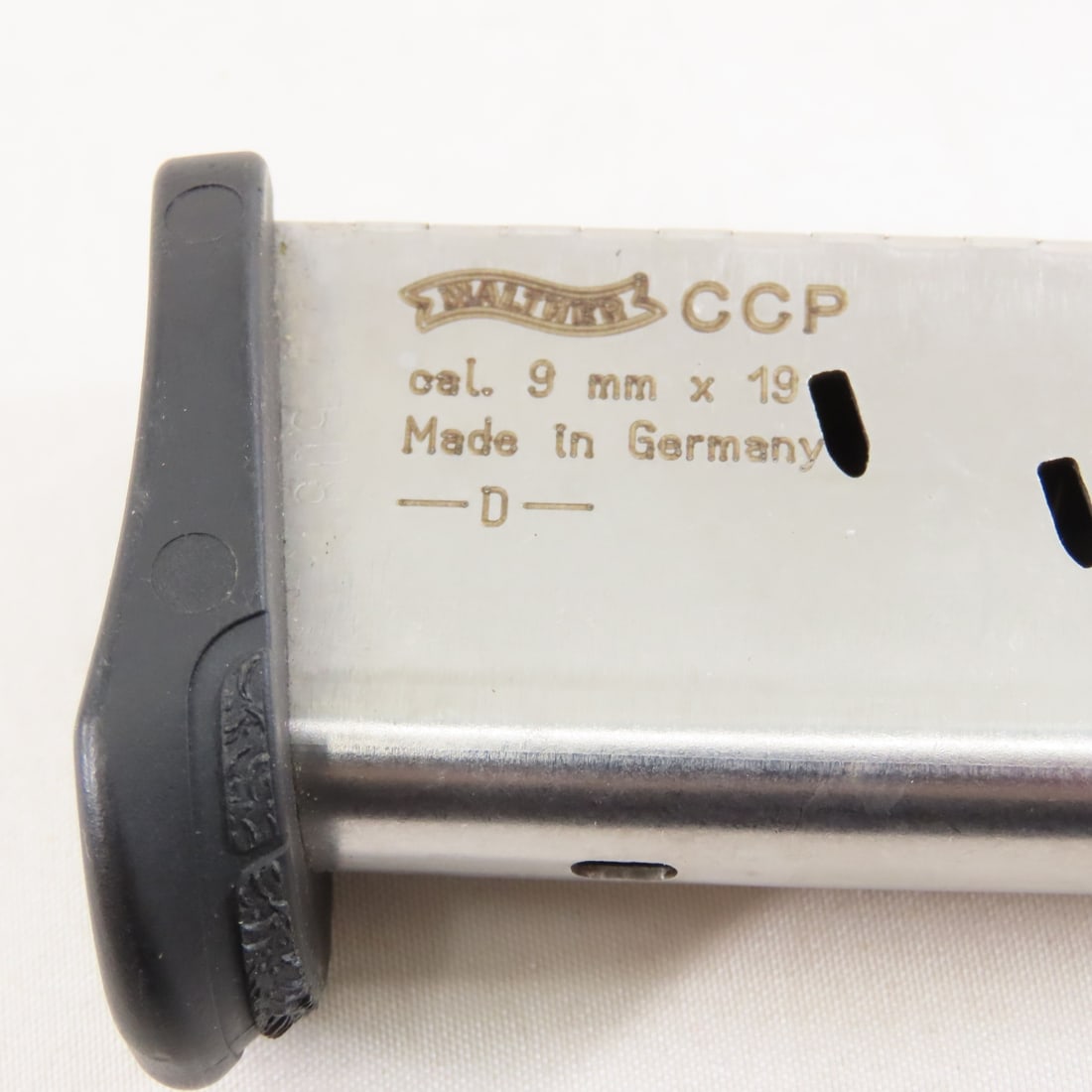 4 Walther CCP Magazines. 9mm. 8 rd. - 7