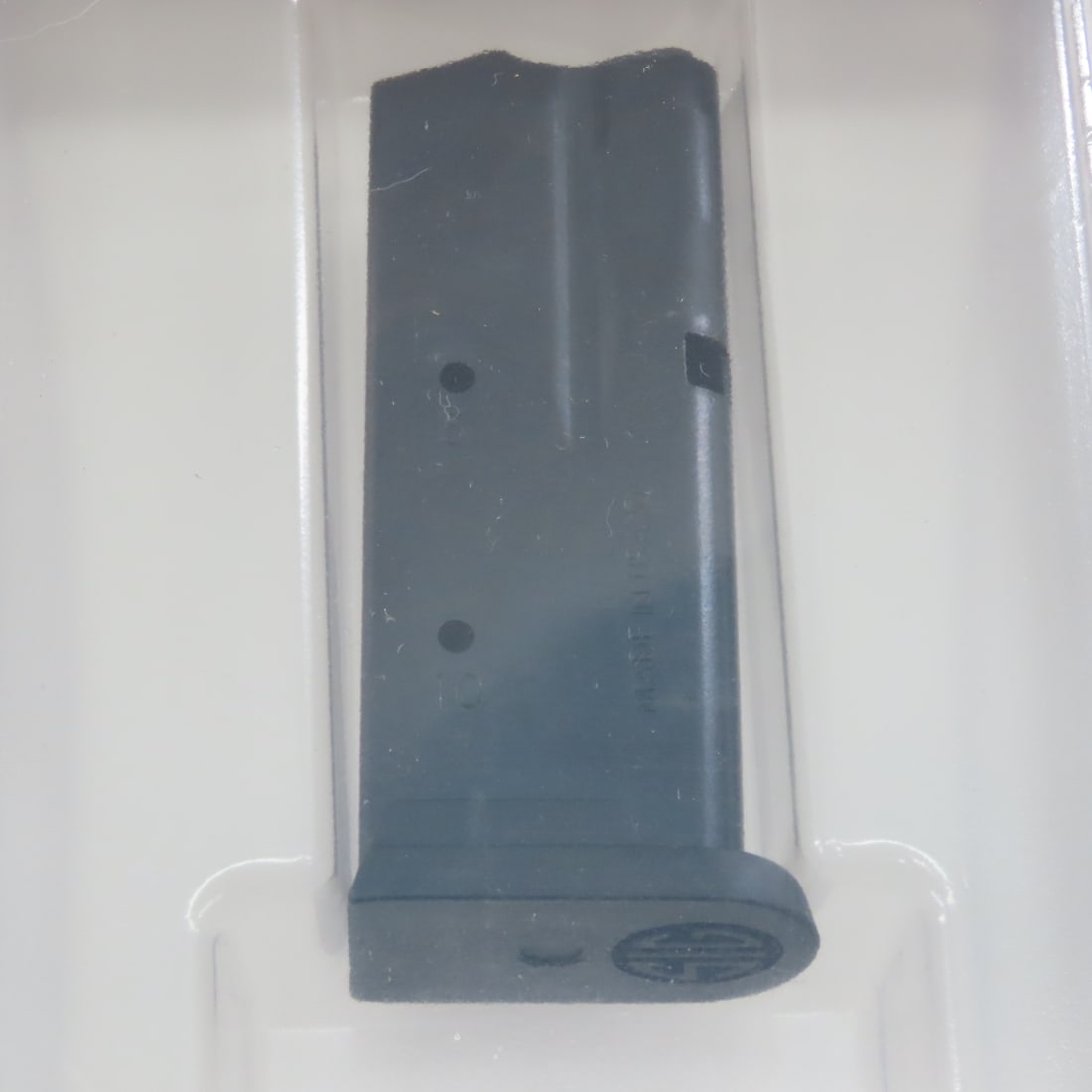 4 Sig Sauer P365 Magazines. 9mm. 10 rd. - 5