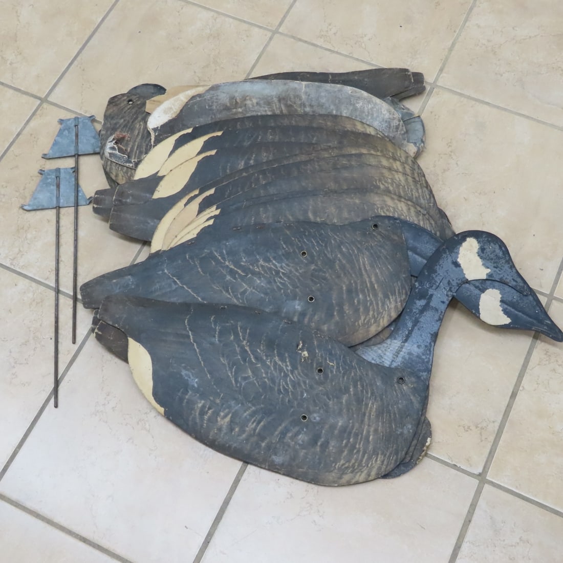 Vintage Johnson's Folding Goose Decoys & More - 10