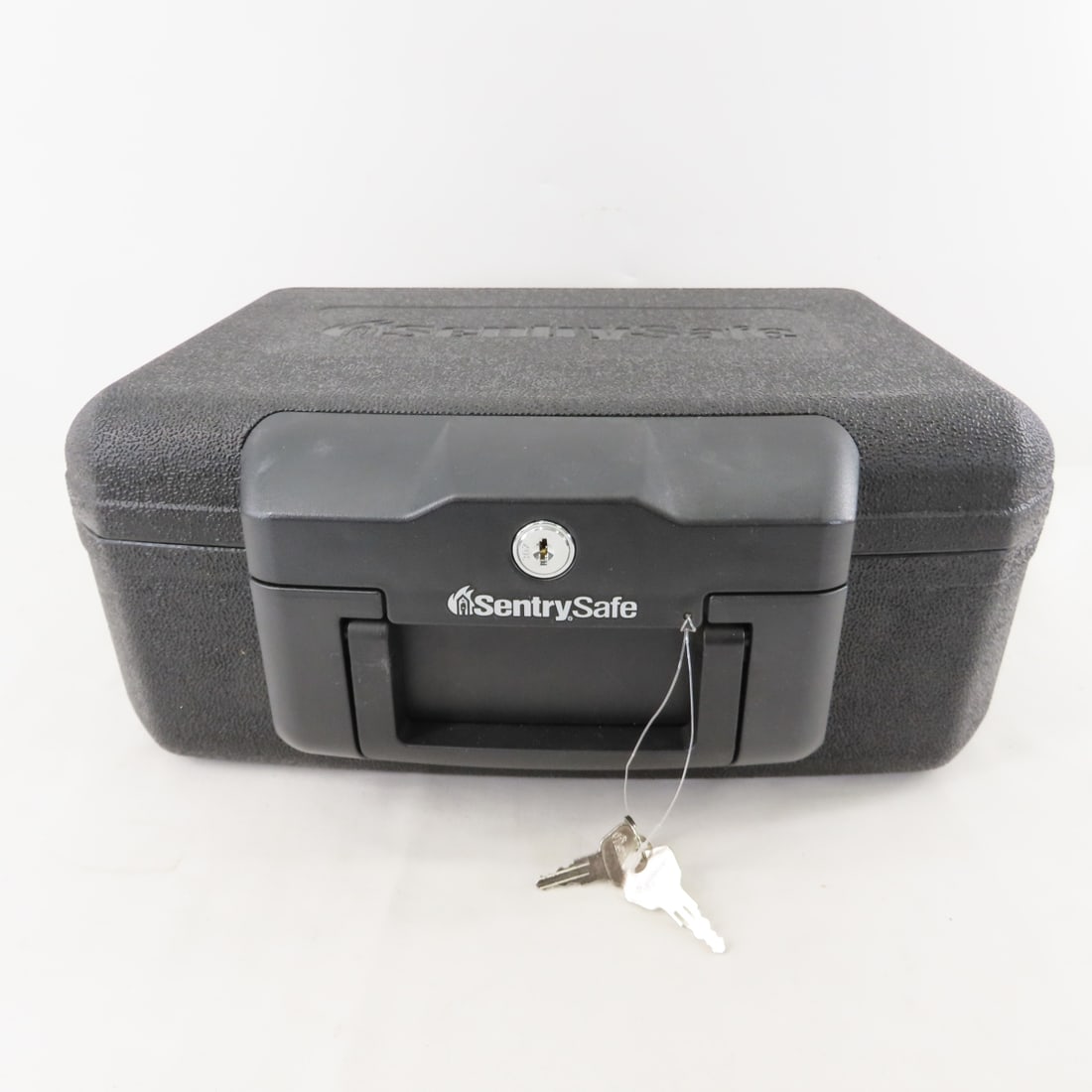 2 Portable Sentry Safes with Keys - 12