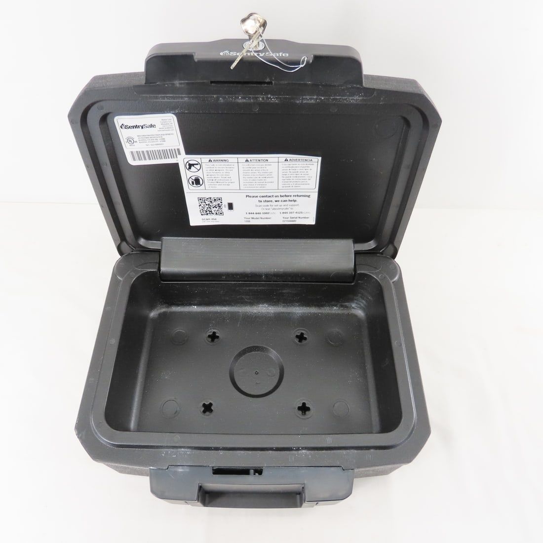 2 Portable Sentry Safes with Keys - 9