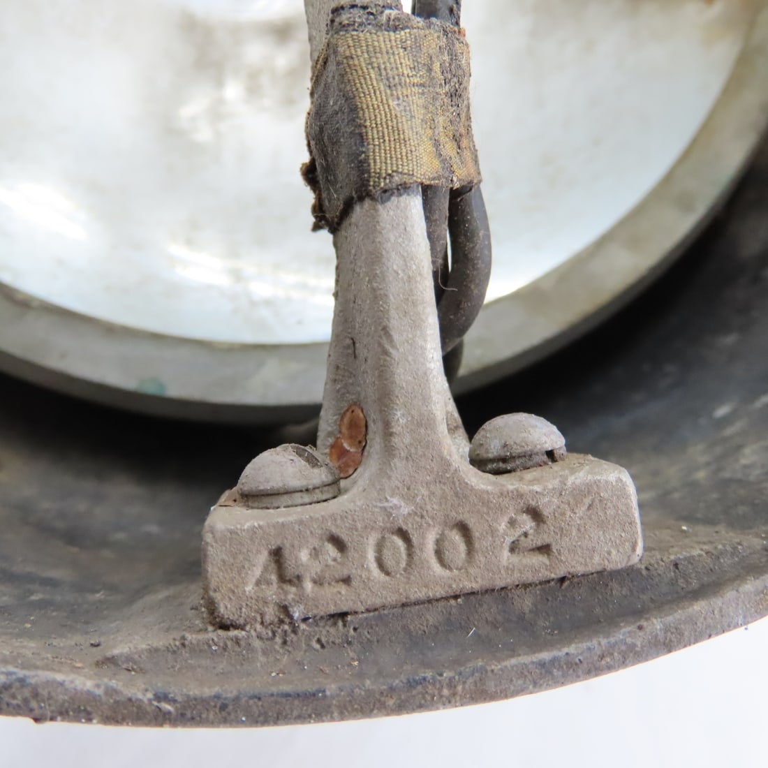 Railroad Train Signal Lamp- Cracked Lens - 10