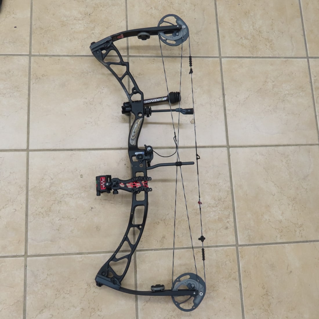 Synergy Elite Compound Bow and Bag - 2