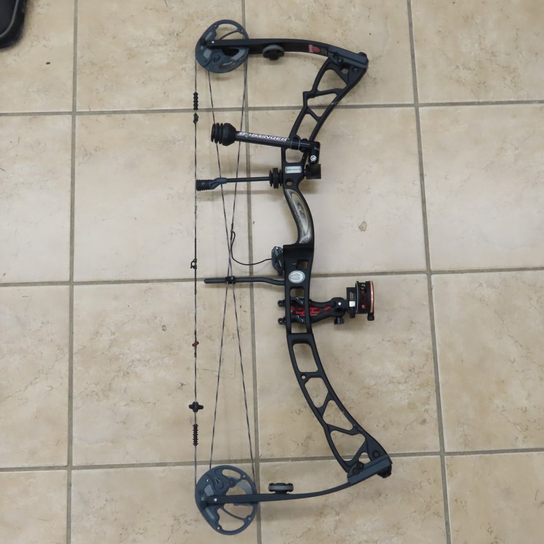Synergy Elite Compound Bow and Bag - 5