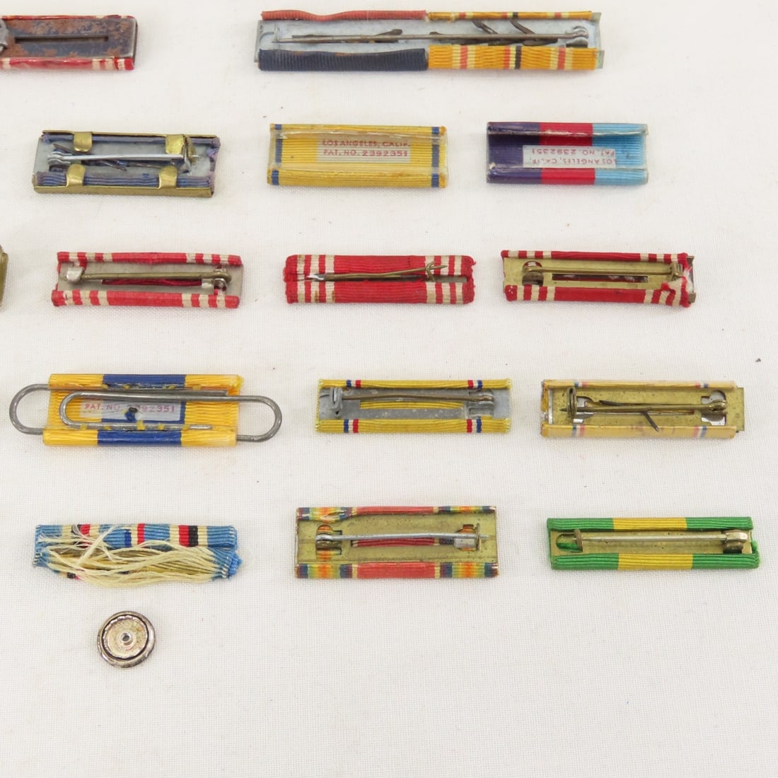 US Military WWII Ribbon Bars, Stars & Leaves - 10