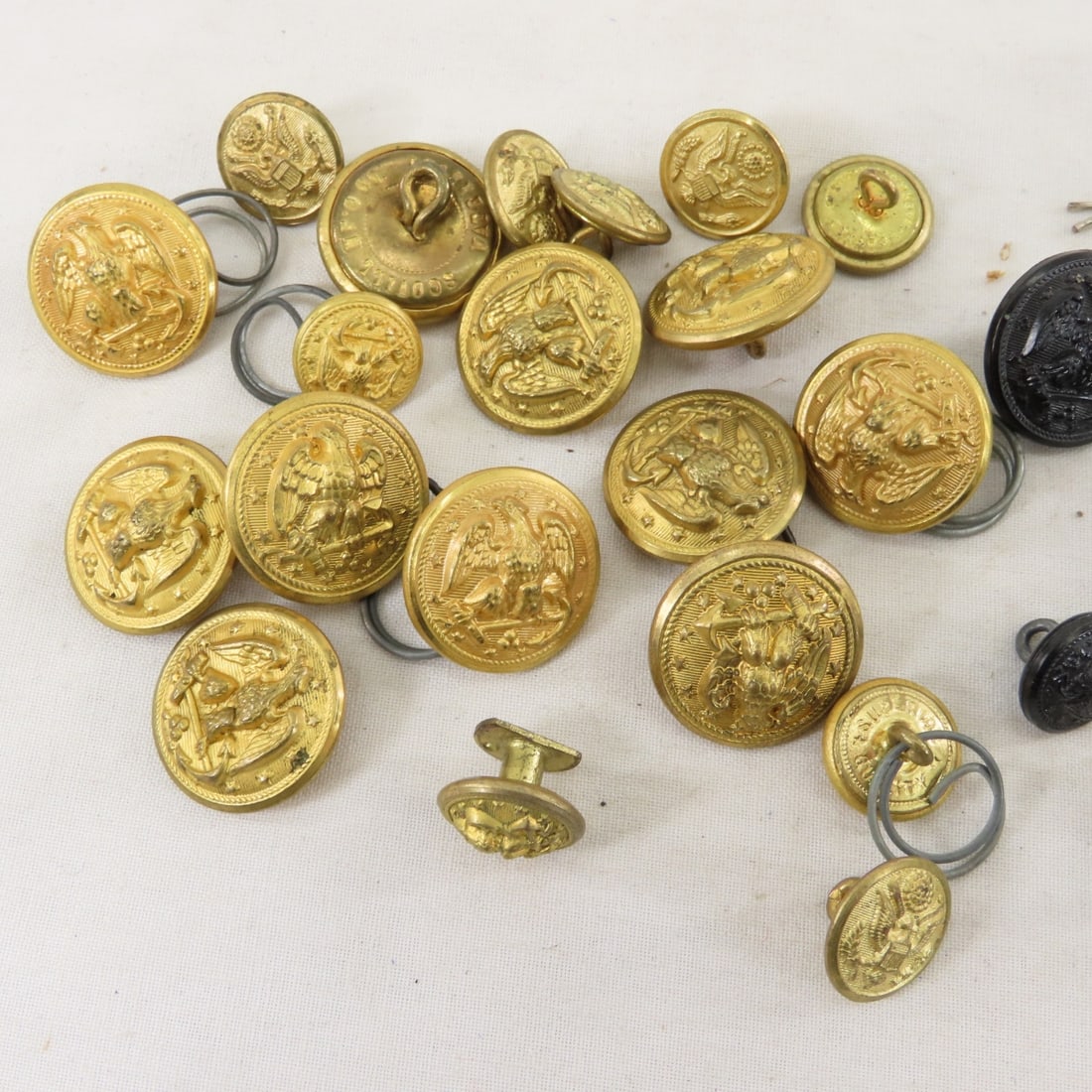 US Navy & Army Buttons, Patches and Insignia - 15