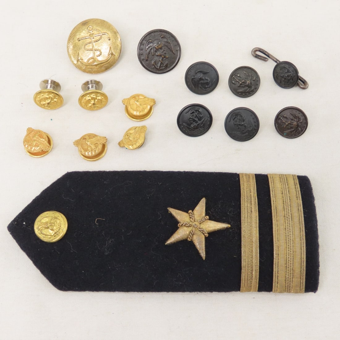 US Navy Buttons, Patches, Uniform Booklets & More - 2