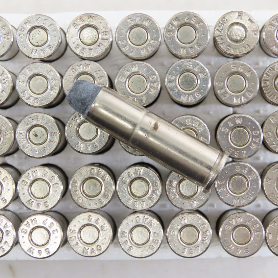 200 Rounds Mixed 357 Magnum Ammunition - 10