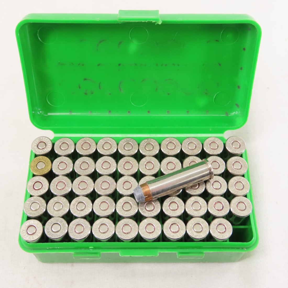200 Rounds Mixed 357 Magnum Ammunition - 12