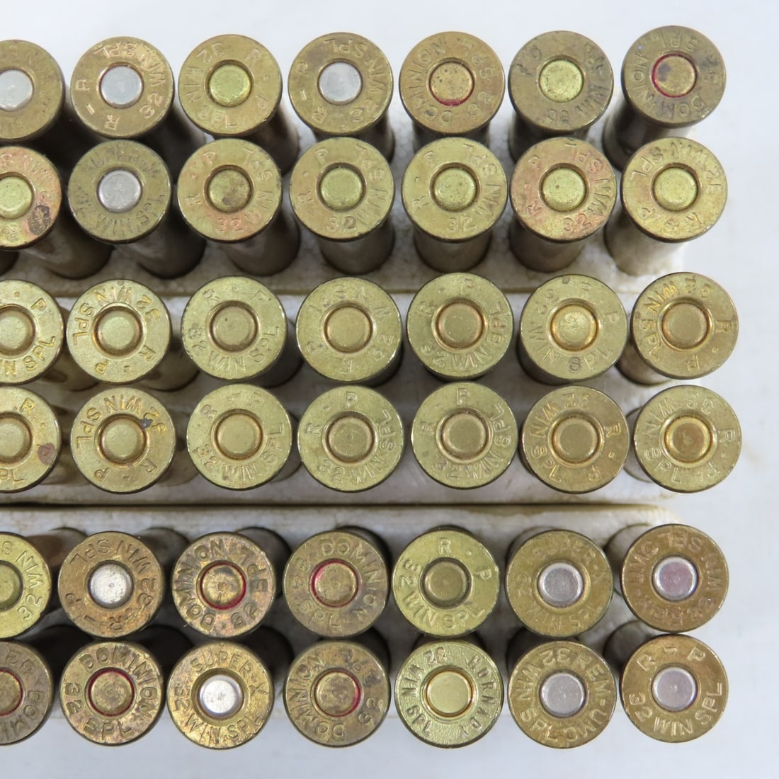 250+ Mixed Rifle & Handgun Ammunition, 32 Win - 10