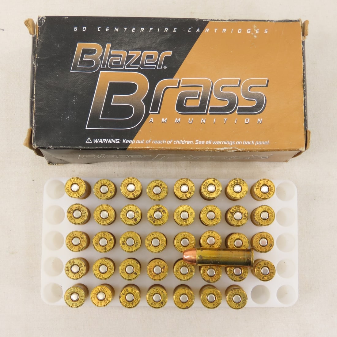 250+ Mixed Rifle & Handgun Ammunition, 32 Win - 2