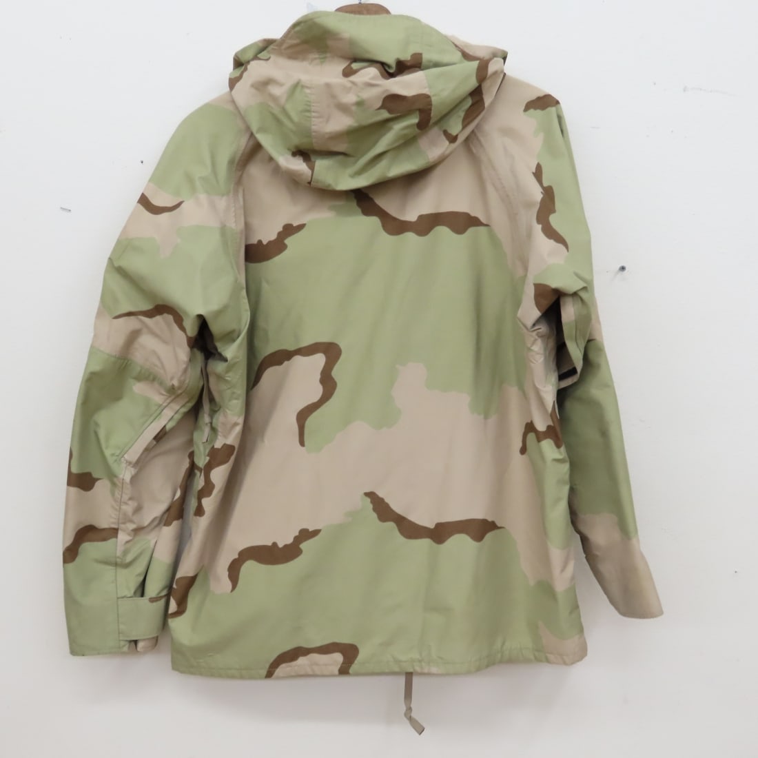 US Army Parkas, Cold Weather, Waterproof & Other - 18