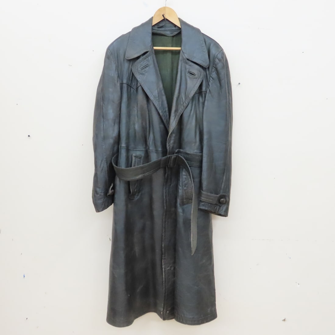 German WWII Era Marke Bergfreund Leather Coat (1 of 15)