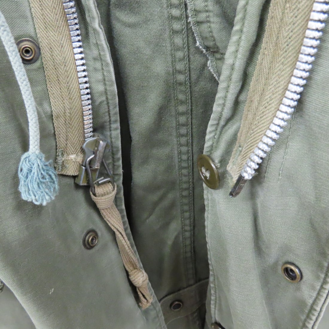 Korean War era “swallow-tail” parka shell w/hood - 6