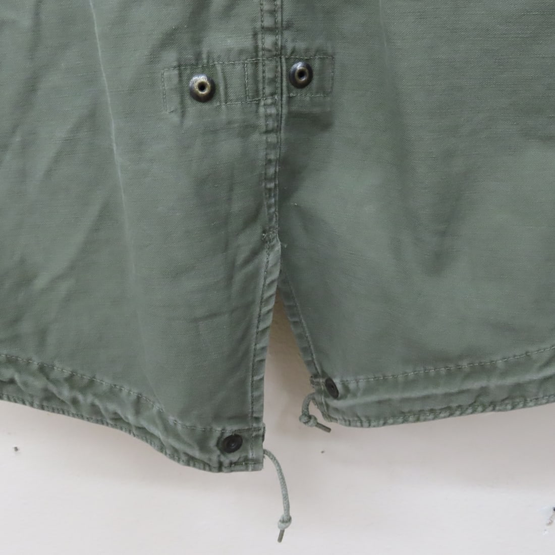 Korean War era “swallow-tail” parka shell w/hood - 8