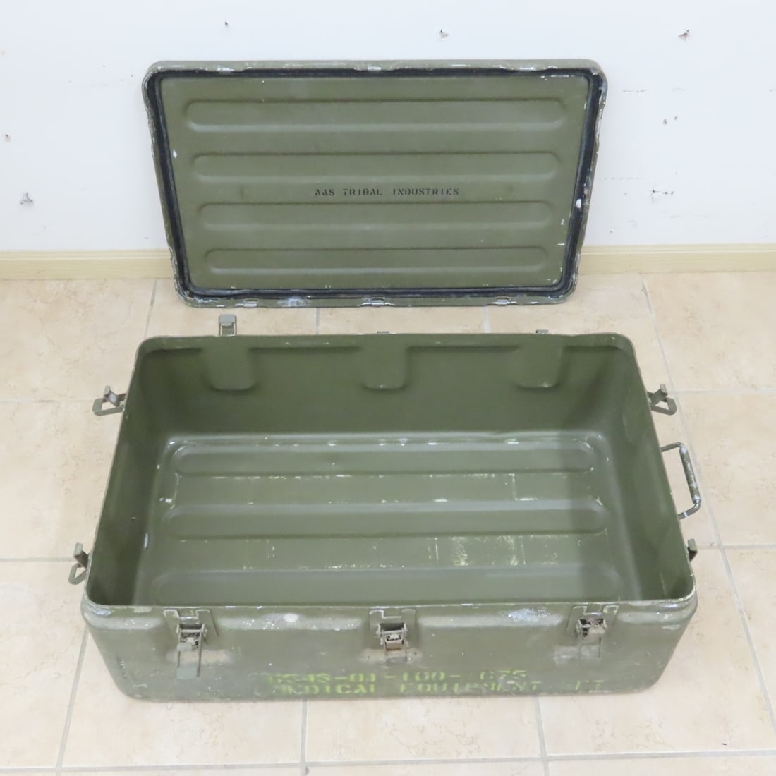 Vintage US Military Aluminum Medical Supply Chest - 2