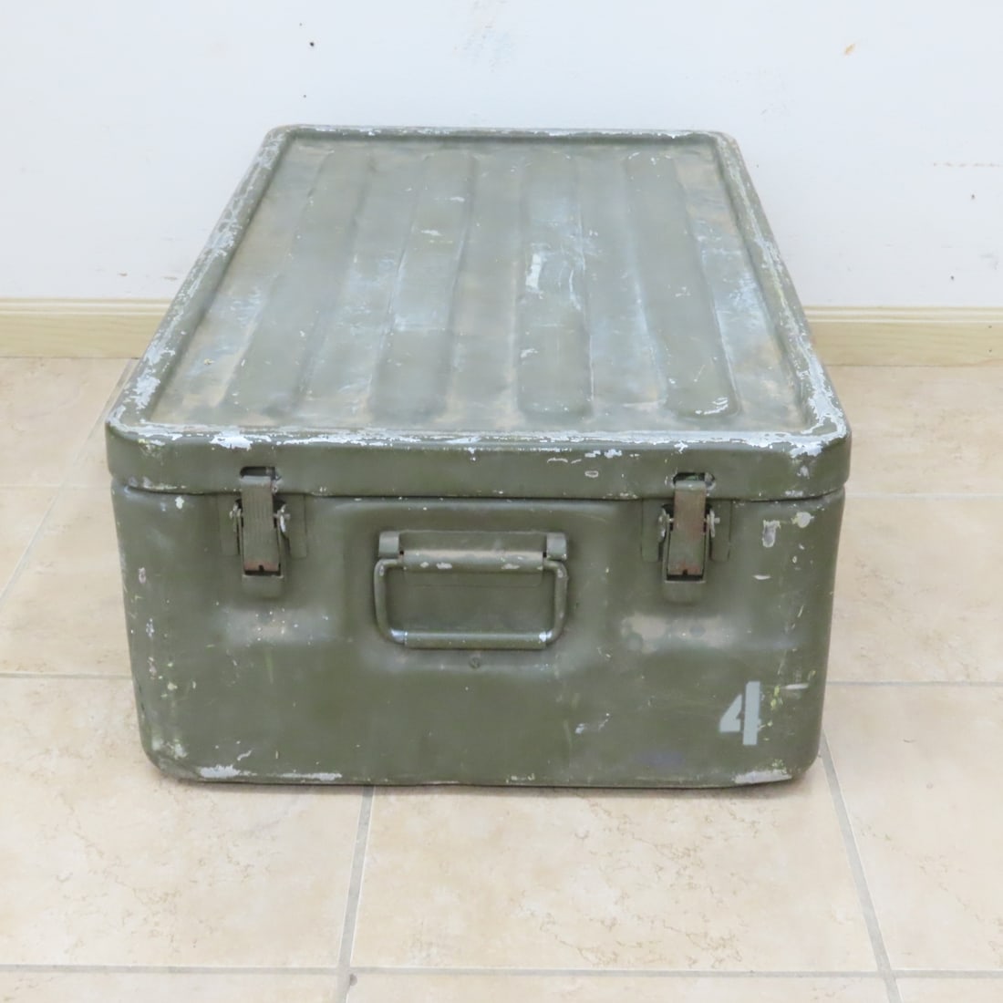 Vintage US Military Aluminum Medical Supply Chest - 7
