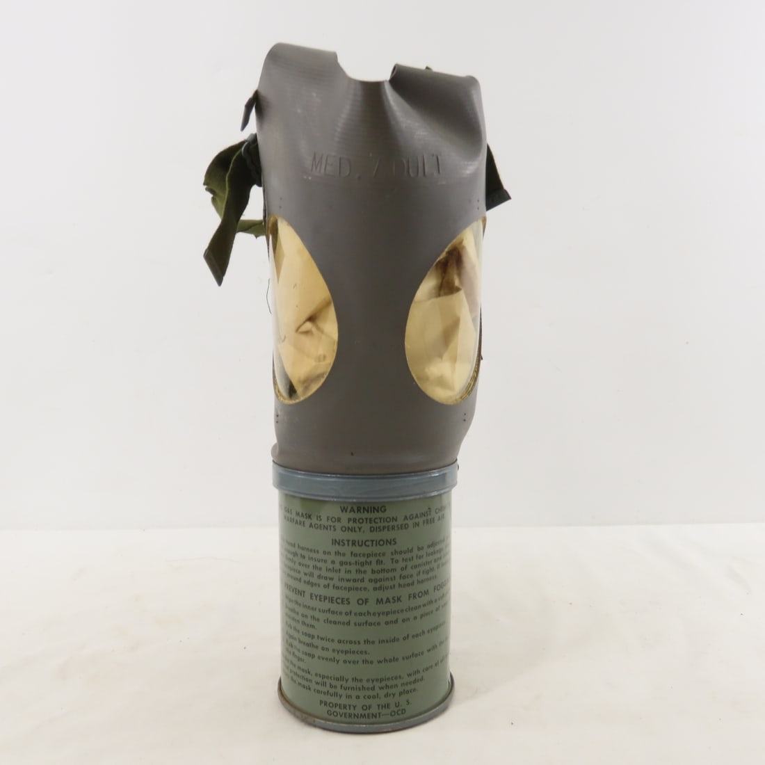 Vintage US Army M17 & MA21 Gas Masks - 4