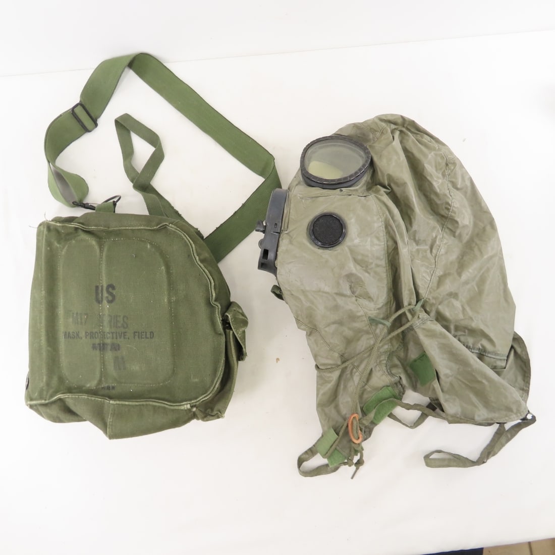 Vintage US Army M17 & MA21 Gas Masks - 8