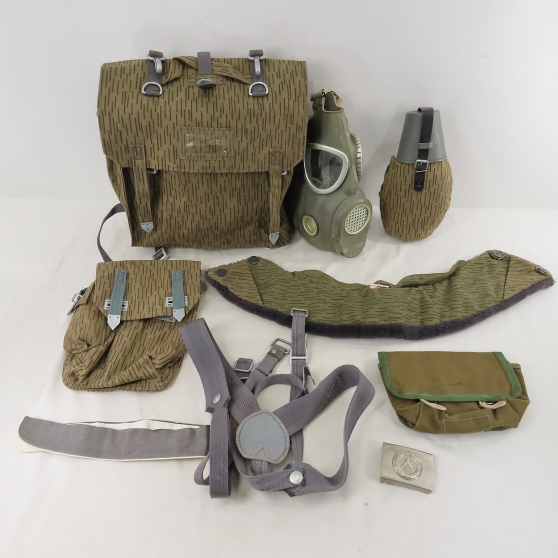 Vintage E German NVA Gas Mask, Rucksack & More - 2