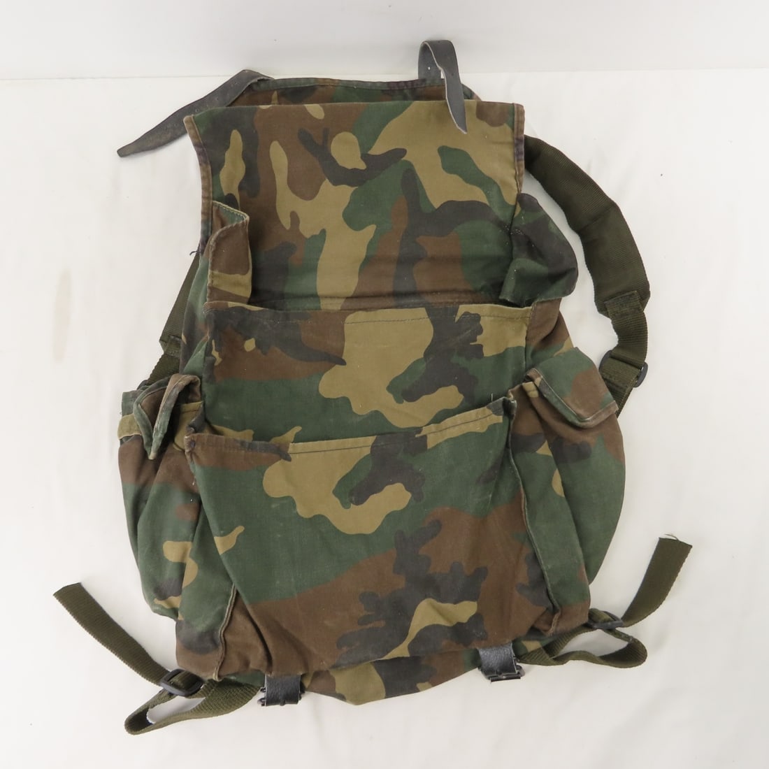 Vintage US & Other Military Bags & Pouches - 19