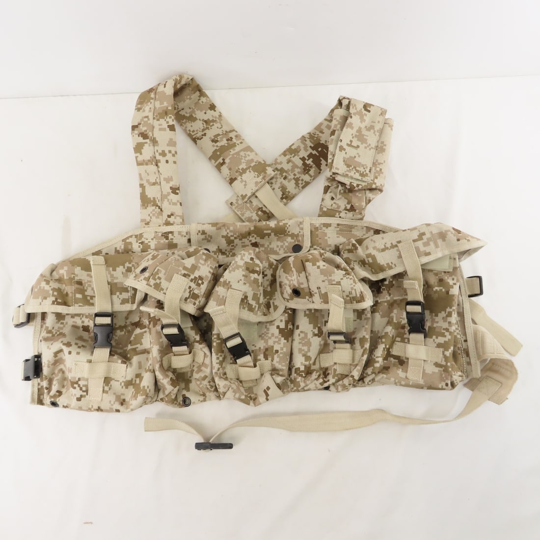 7 Modern Era Military Bags, Pouches, Backpack - 4