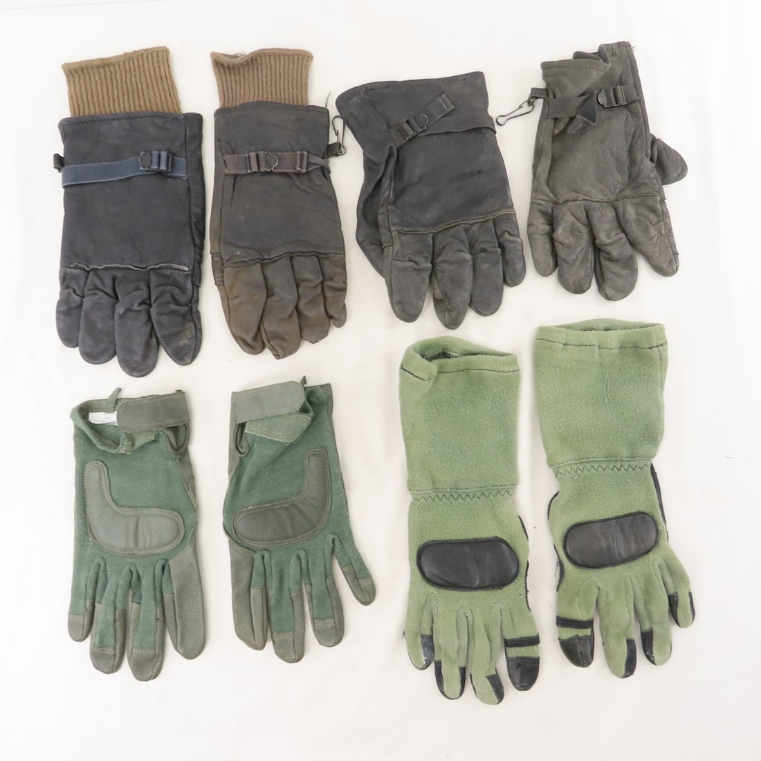 US Military Chemical Suits, Cold Weather Gloves - 12