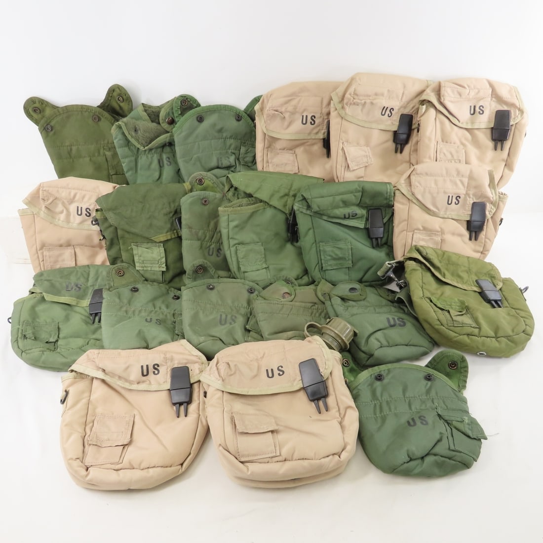 20+ US Military Lined Canteen Covers (1 of 13)
