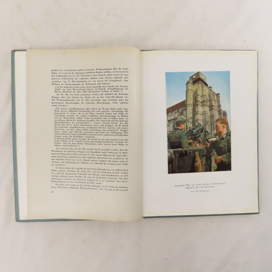 German WWII Stereo View Book, Der Kampf im Westen - 3