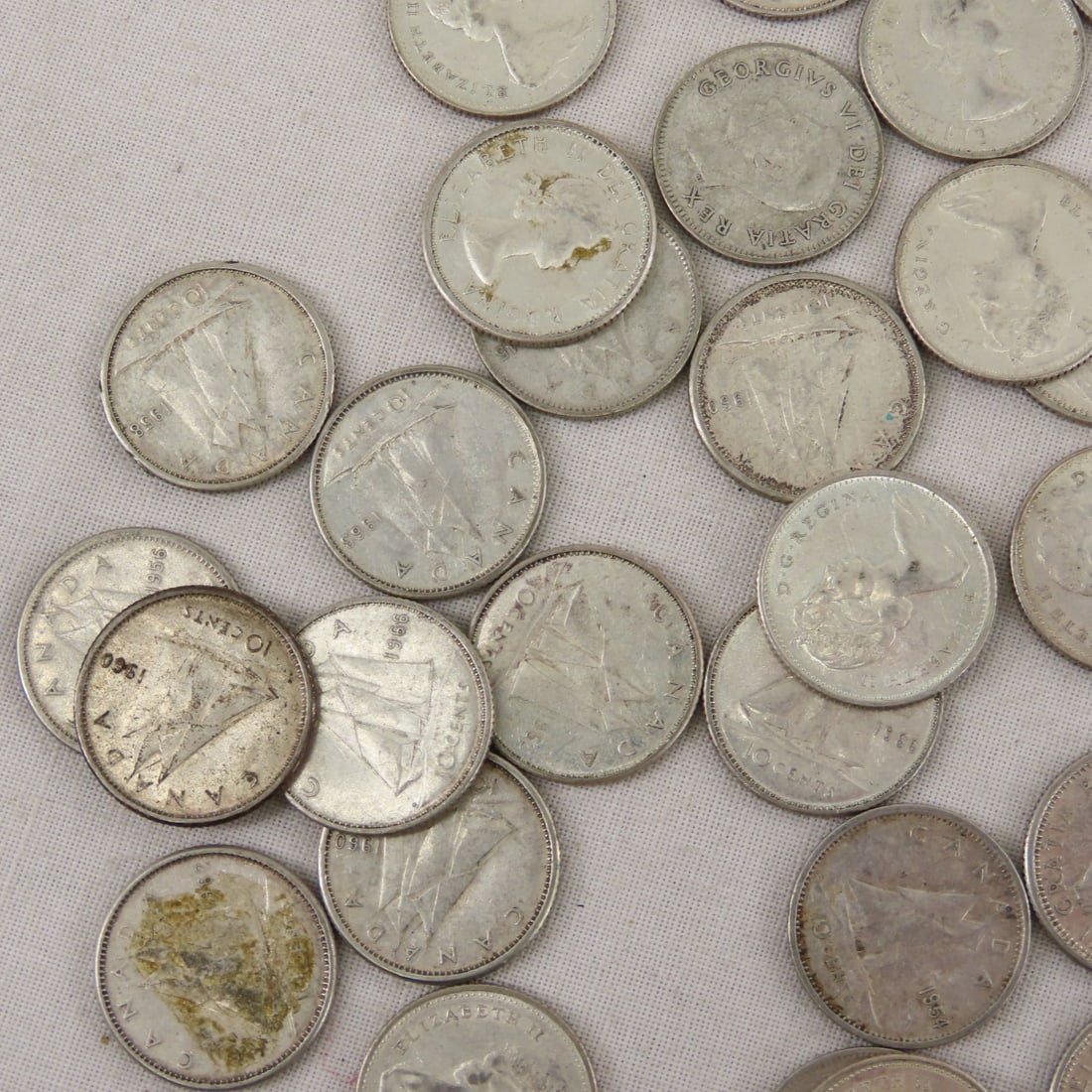 76 1940-1966 Silver Canadian Dimes & 3 1968 - 8