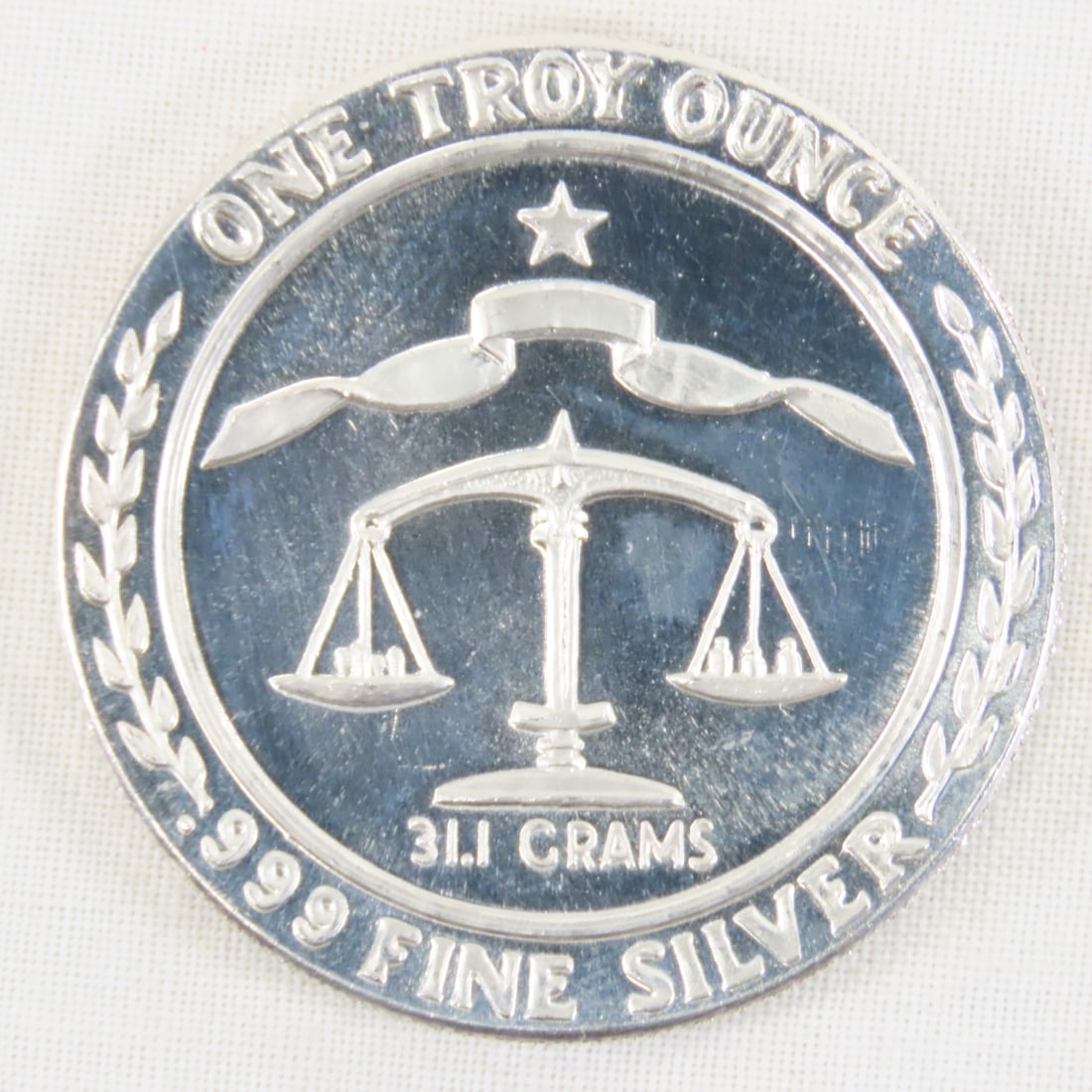 Morgan Dollar Style 1ozt .999 Silver Round - 2
