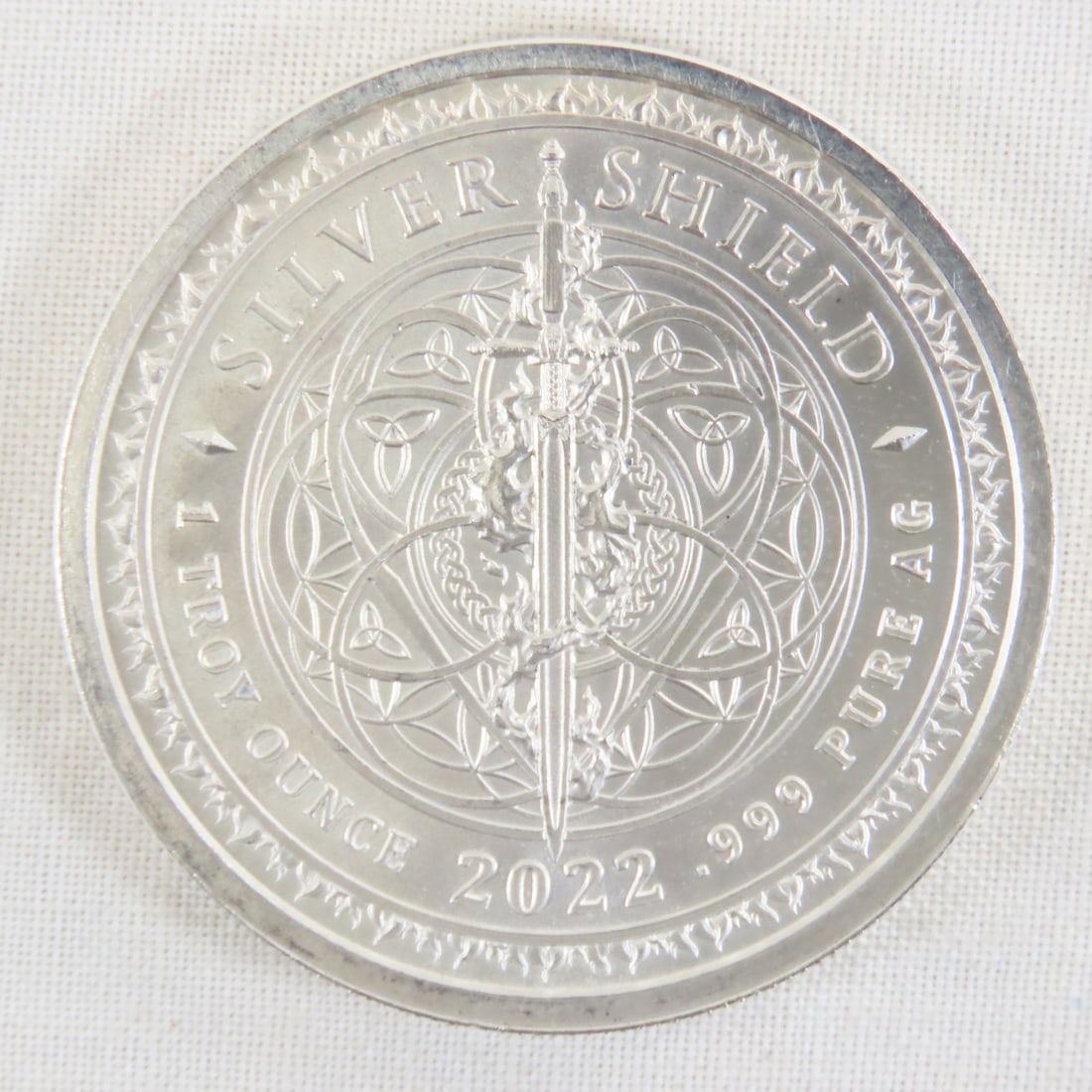 20212 Silver Shield 1ozt .999 Silver Round - 2