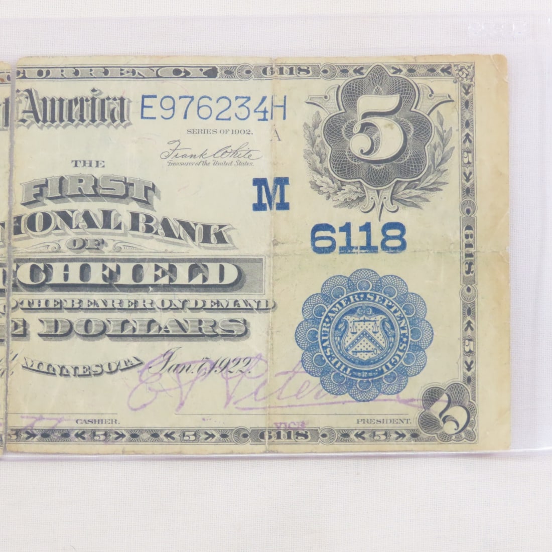 1902 $5 First Nat Bank of Litchfield Note M 6118 - 3