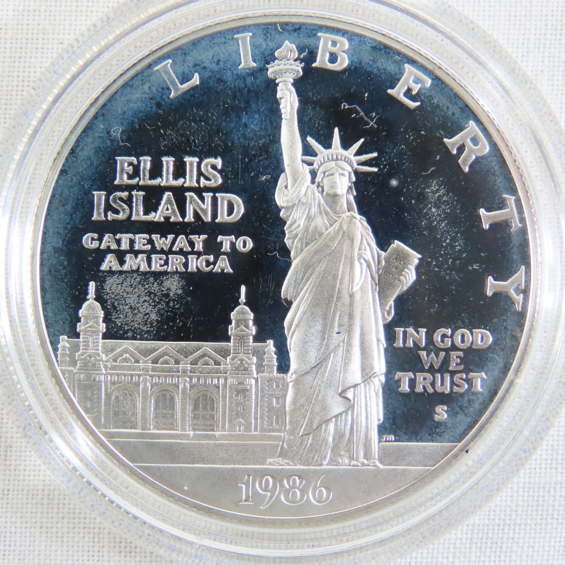 1986 Liberty Proof Silver Dollar & Half Dollar - 3