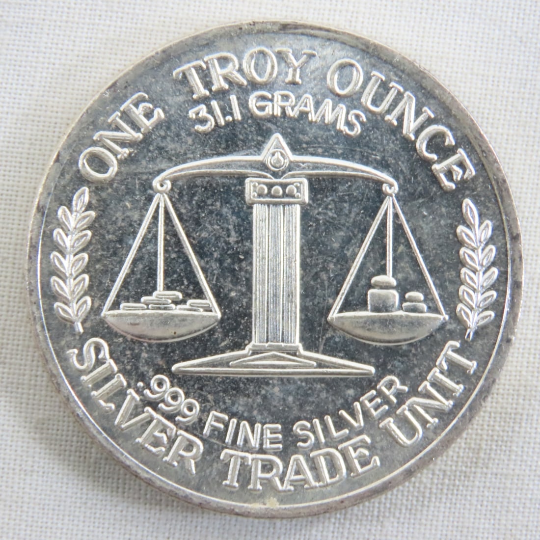 Morgan Dollar Style 1ozt Silver Trade Unit Round - 2