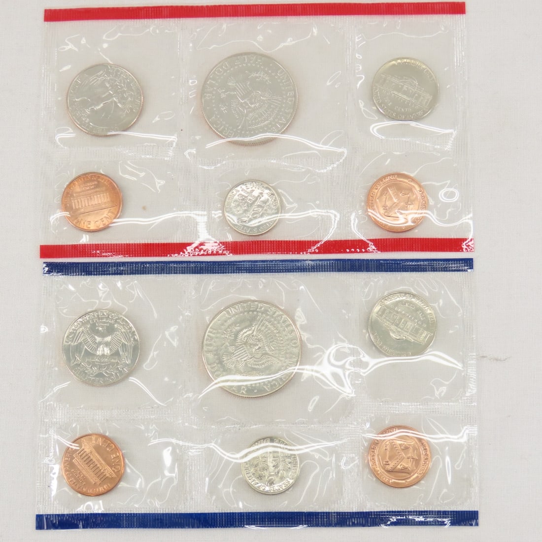 US Proof & Mint sets. 1976,1978,1979,1988 Proof - 15