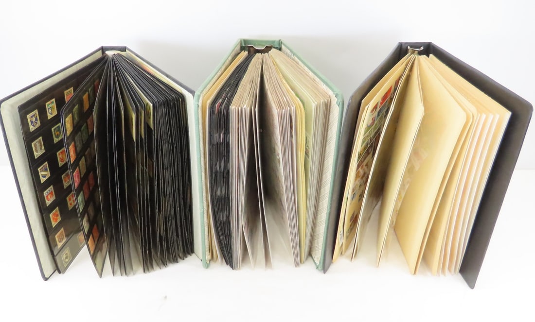 Collection of World stamps, Mainly Czechoslovakia: Collection of World stamps, Mainly Czechoslovakia - On 34 vario double sided stock sheets. Sorted by country, Worldwide, but primarily Czechoslovakia. 4 manila stocksheets of worldwide, 14 vario