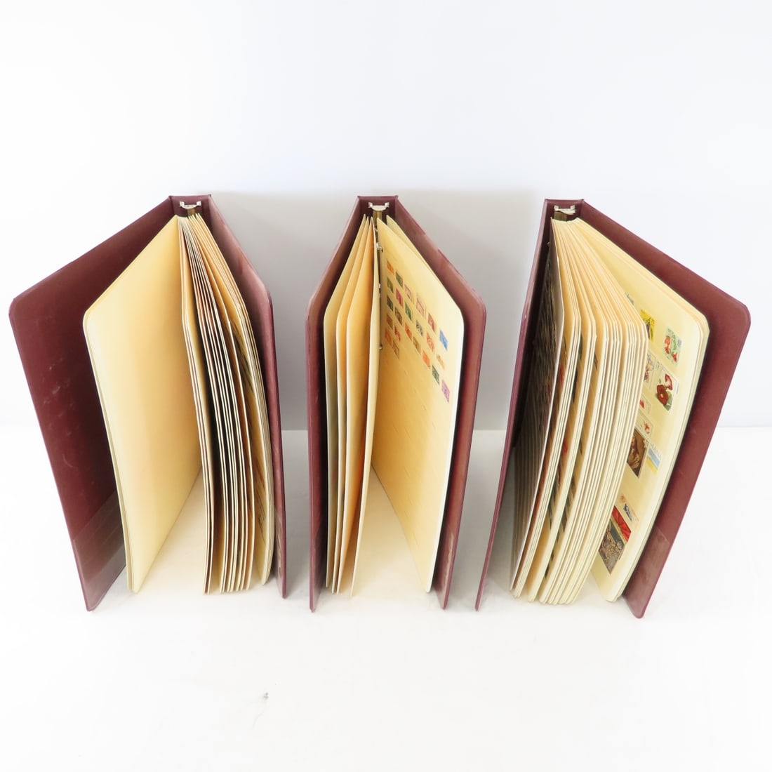 3 Binders of World Stamps: 3 Binders of World Stamps - Binder #1 - Worldwide 19 stock pages - Worldwide - sorted by country Argentina(1), Miscellaneous(3), Bulgaria(5), Columbia(1), Czechoslovakia(9), Binder #2 - Worldwide 6
