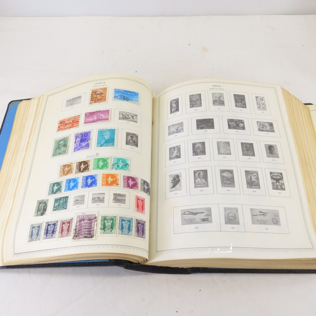 "The Supreme Global Stamp Album" 5 Volume Set - 16