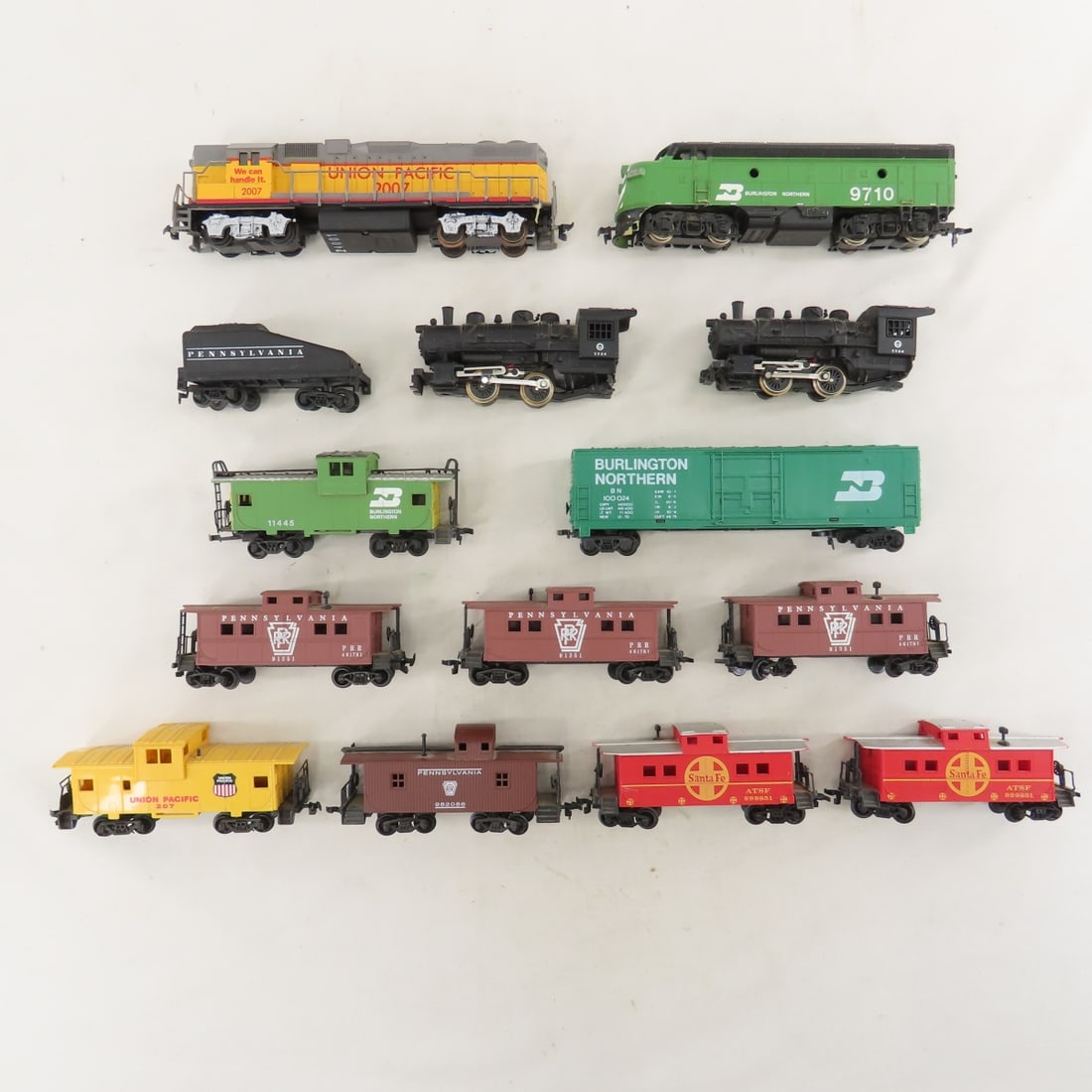 Bachmann, Lifelike & Other HO Trains & Accessories - 9
