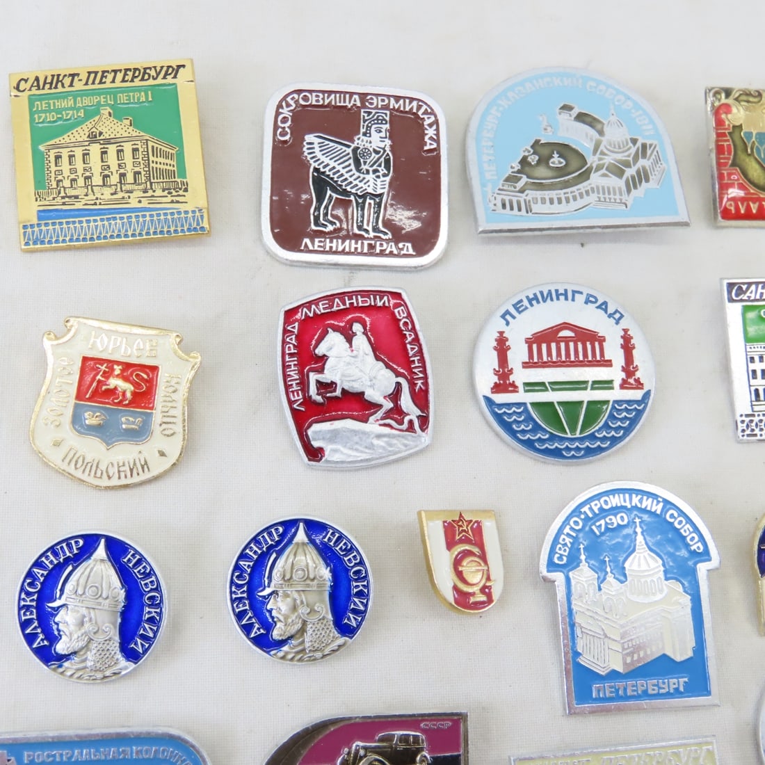 Russian Pins- Space Program, Tourist & More - 4