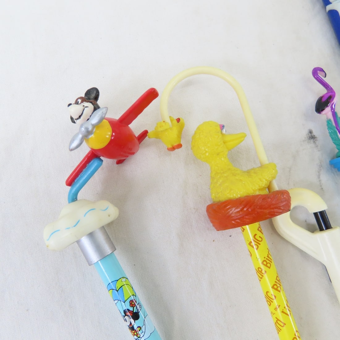 Gulliver's Travels, Whistles, Pens, Pencils & Toys - 11