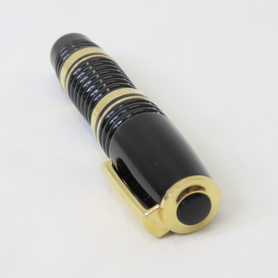 Platinum Glamour Gathered Fountain Pen - Japan - 6