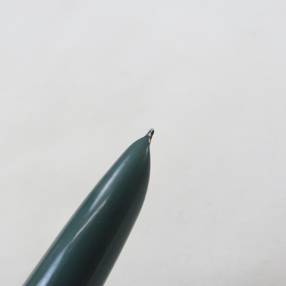 Parker 51 Full Size Fountain Pens in Black & Green - 13