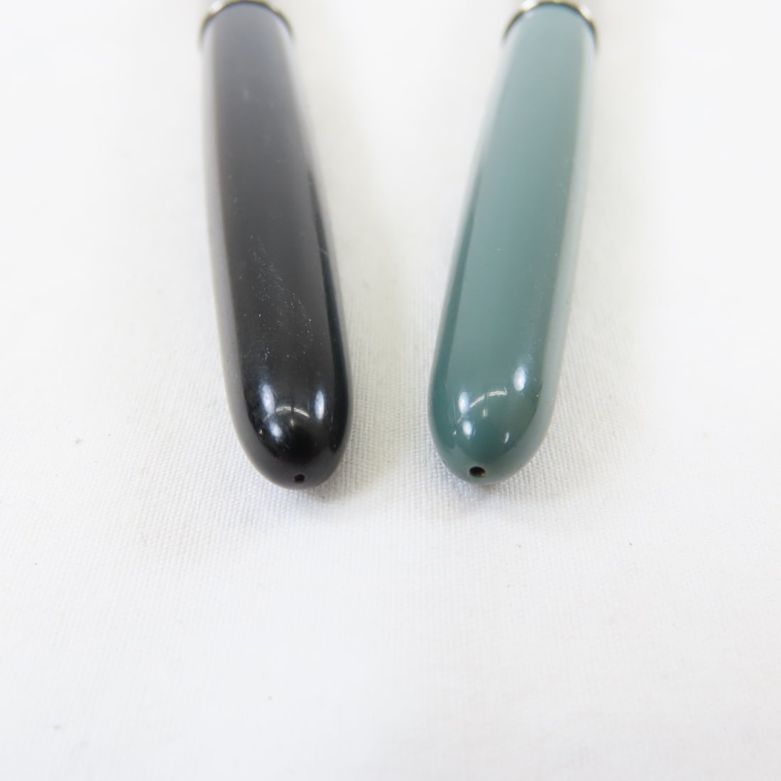 Parker 51 Full Size Fountain Pens in Black & Green - 2