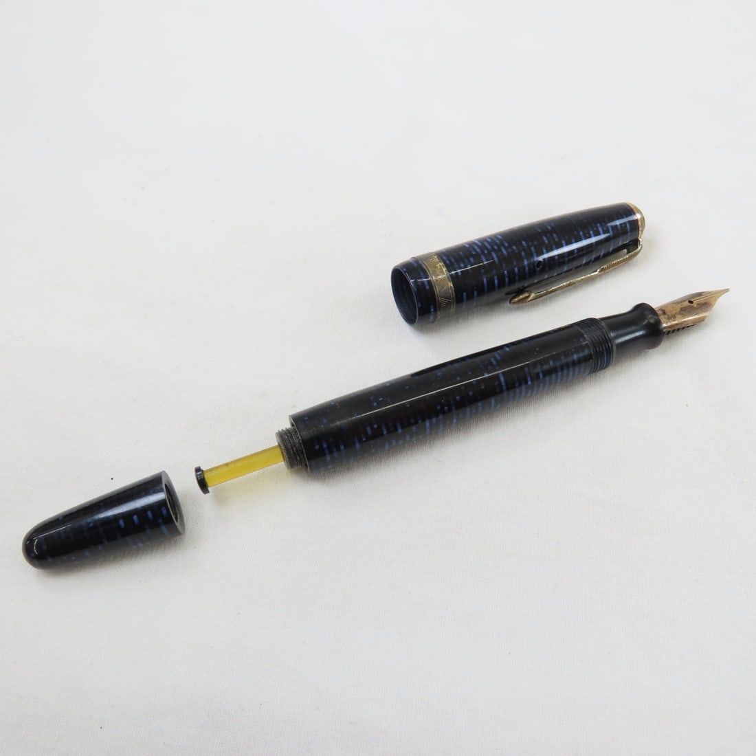 Parker Vacumatic Fountain Pen & Pencil Set - 10