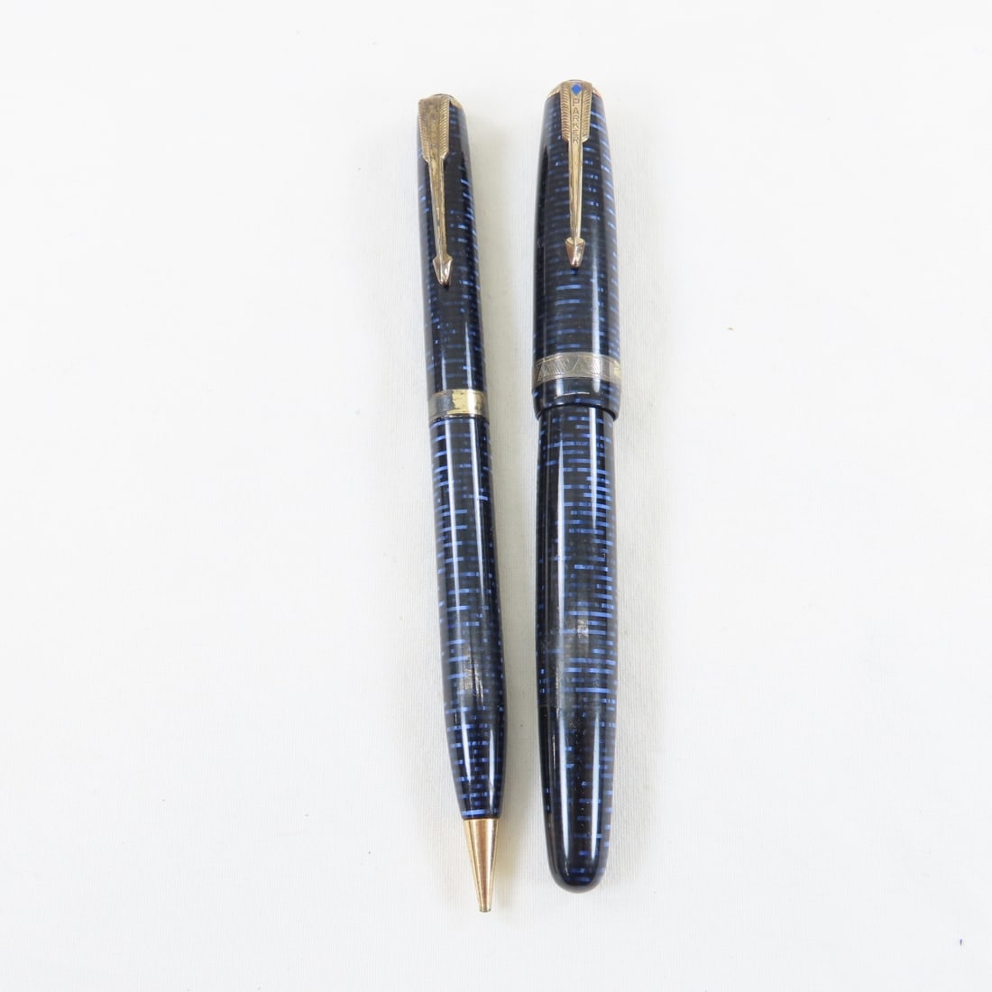 Parker Vacumatic Fountain Pen & Pencil Set (1 of 12)