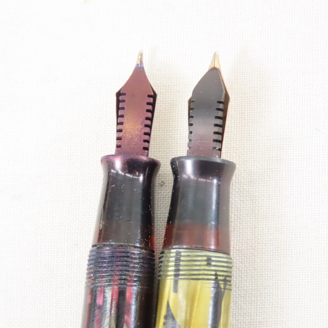 2 Parker Duofold Vacumatic Fountain Pens - 7