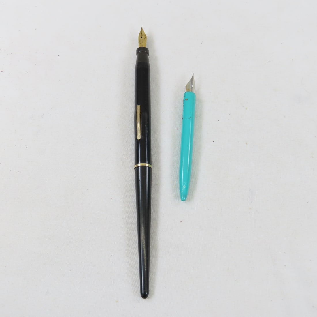 Ink Bottles, Ink Wells, Nibs & Pens - 18