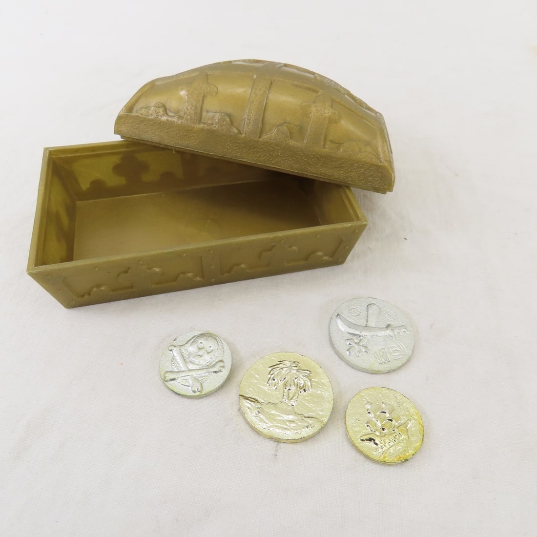 GI Joe Astrolocker and Assorted Accessories - 9